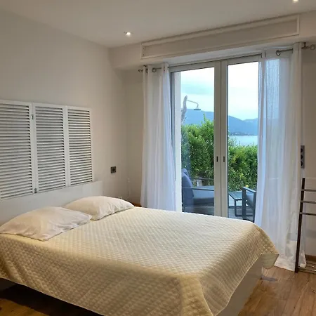 Pieds Dans L Eau Casaglione